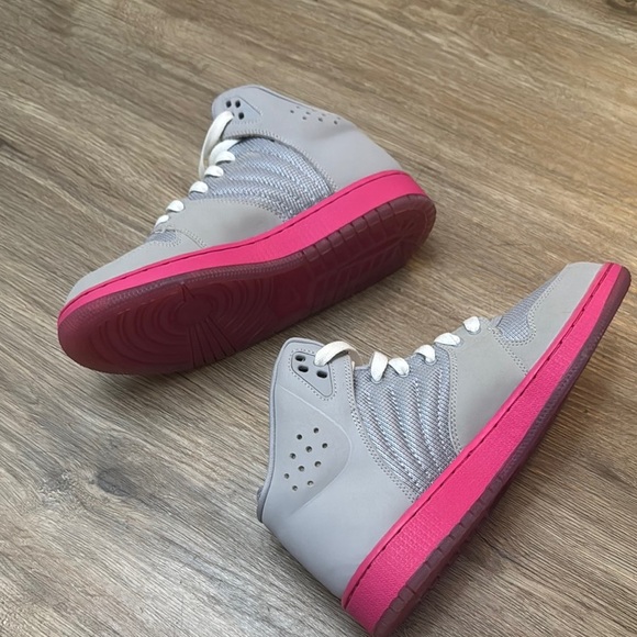 Women's Jordans Gray and Pink Sneakers - Picture 5 of 8